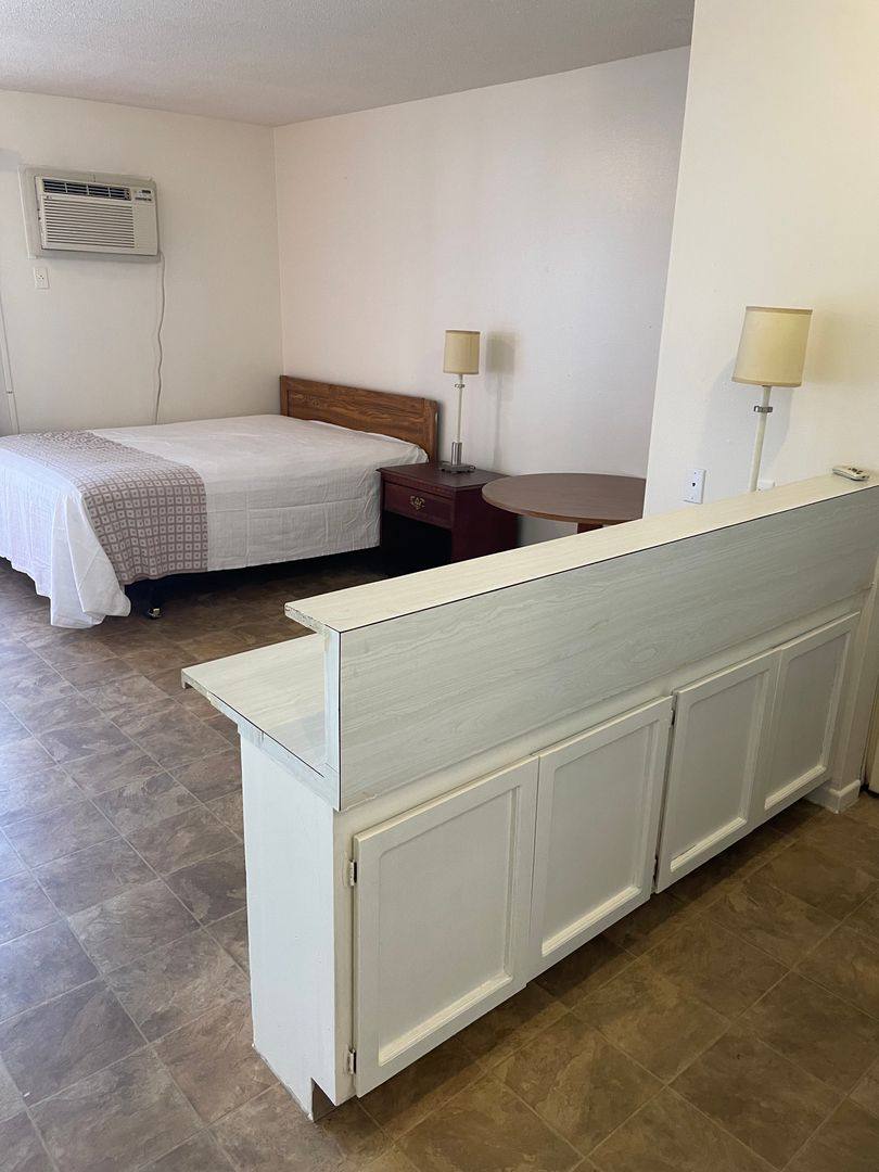 House for rent at 3965 S Las Vegas Blvd, Las Vegas, NV 89119