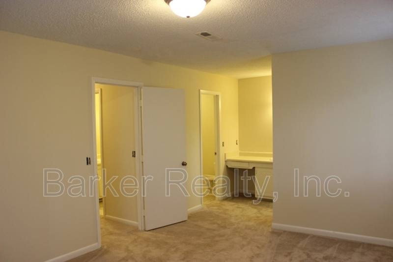 Apartment for rent at 203-3A E Ransom St, Fuquay Varina, NC 27526