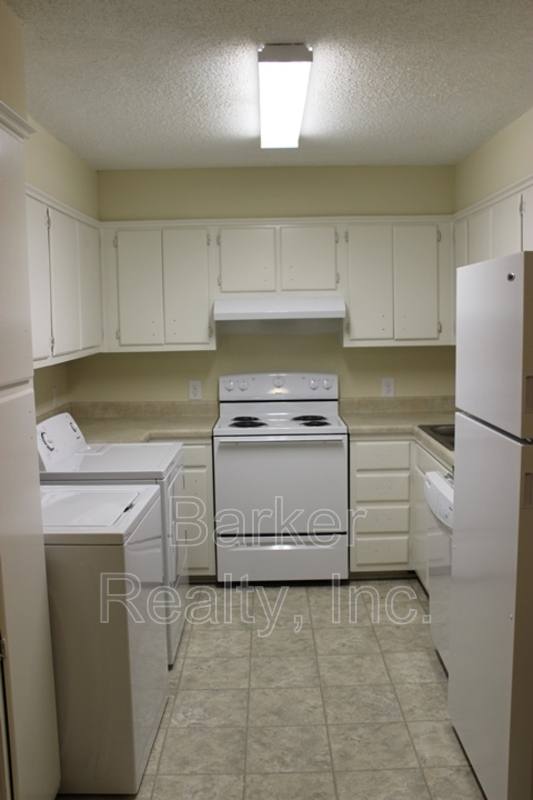 Apartment for rent at 203-3A E Ransom St, Fuquay Varina, NC 27526