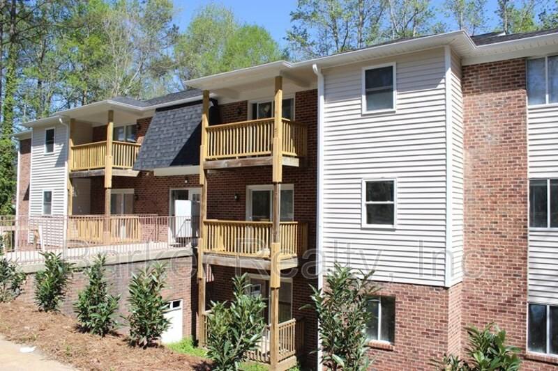 Apartment for rent at 203-3A E Ransom St, Fuquay Varina, NC 27526