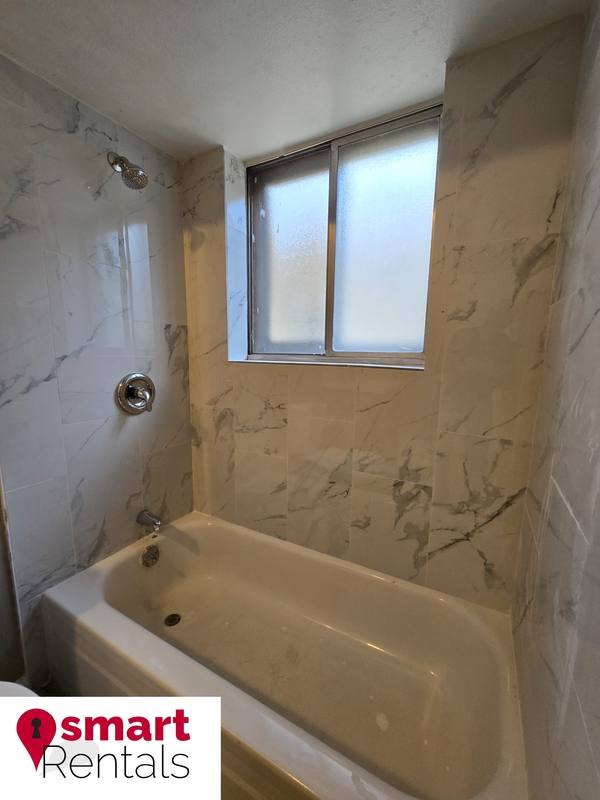 Apartment for rent at 4304 Fairview Ave #B, Saint Louis, MO 63116