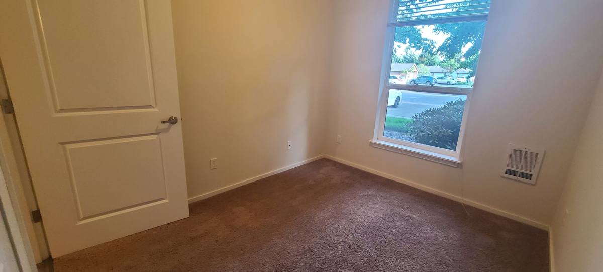 Apartment for rent at 3301 132nd St SE, Everett, WA 98208