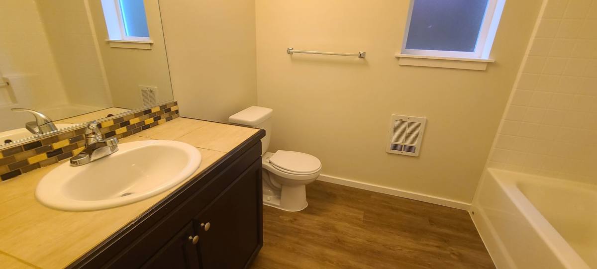 Apartment for rent at 3301 132nd St SE, Everett, WA 98208