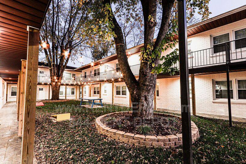 Apartment for rent at 1330 SE 2nd St #201, Evansville, IN 47713