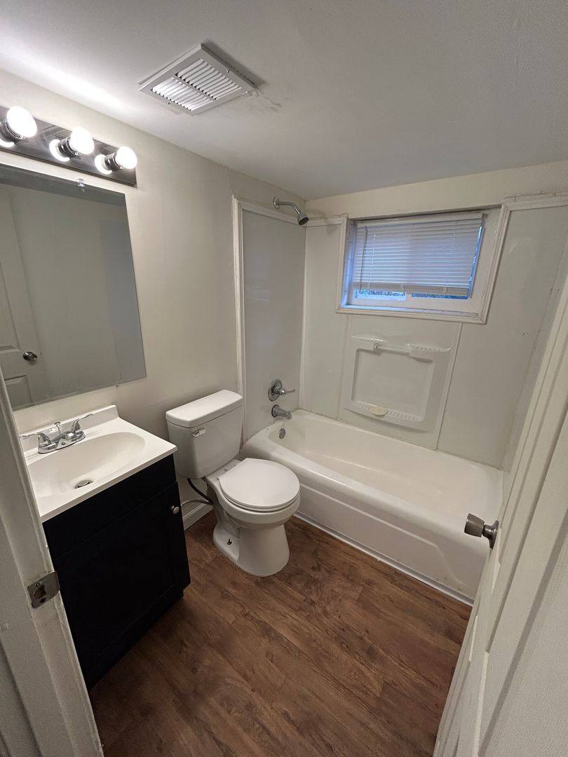 Apartment for rent at 2007 Terril Lane, Louisville, KY 40218
