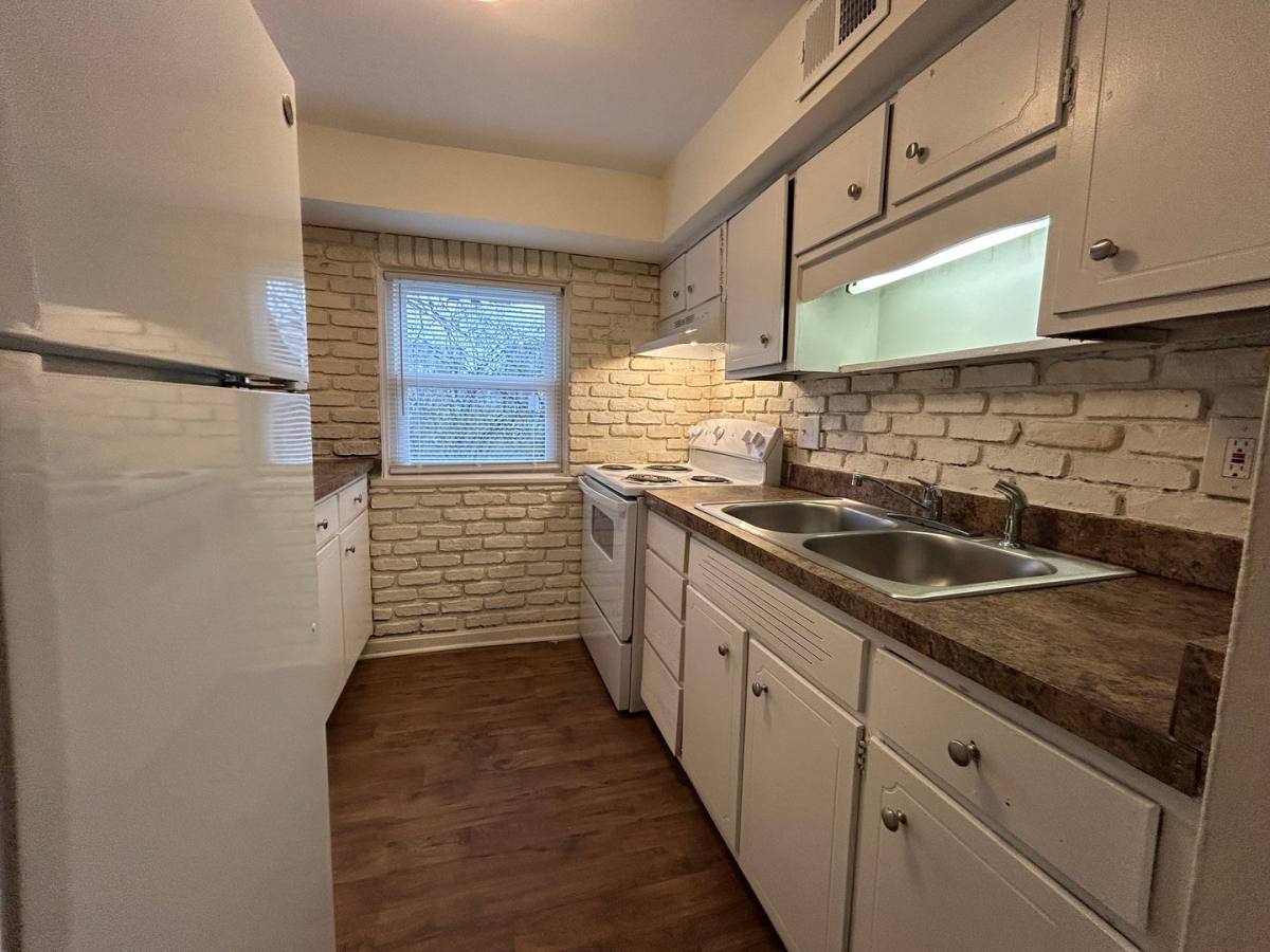 Apartment for rent at 2007 Terril Lane, Louisville, KY 40218
