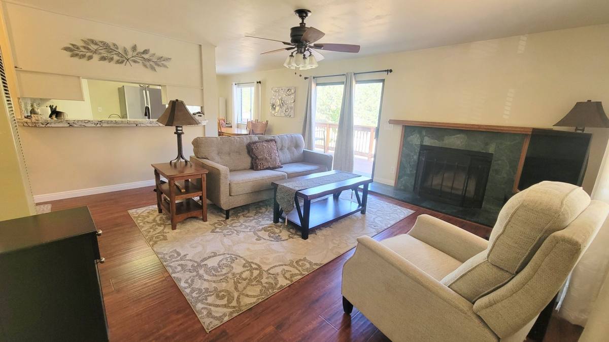 House for rent at 2617 Cedarwood Dr, Pine Mountain Club, CA 93222