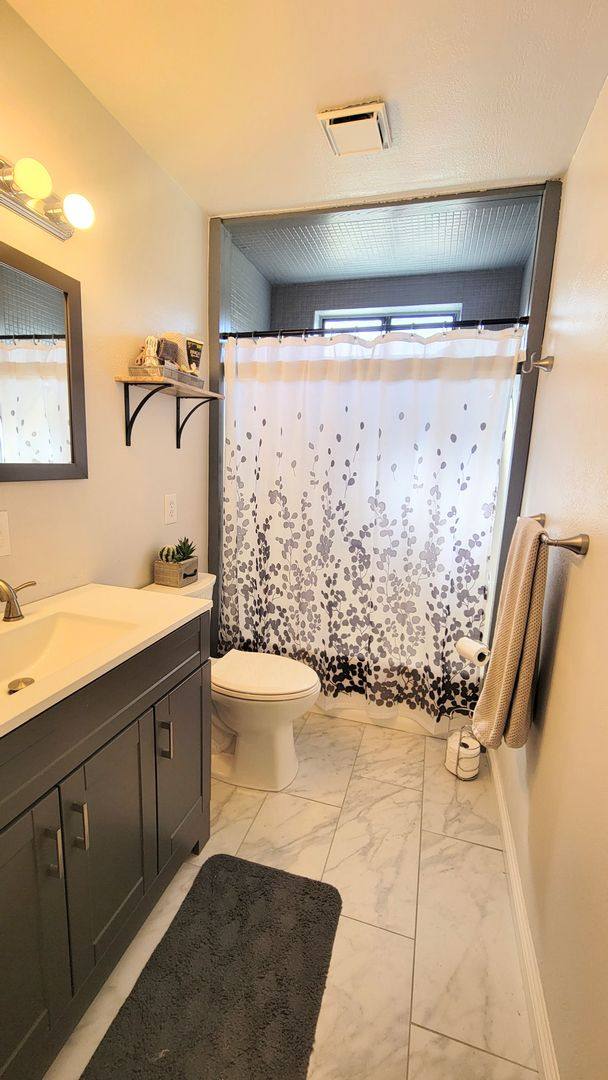 House for rent at 2617 Cedarwood Dr, Pine Mountain Club, CA 93222