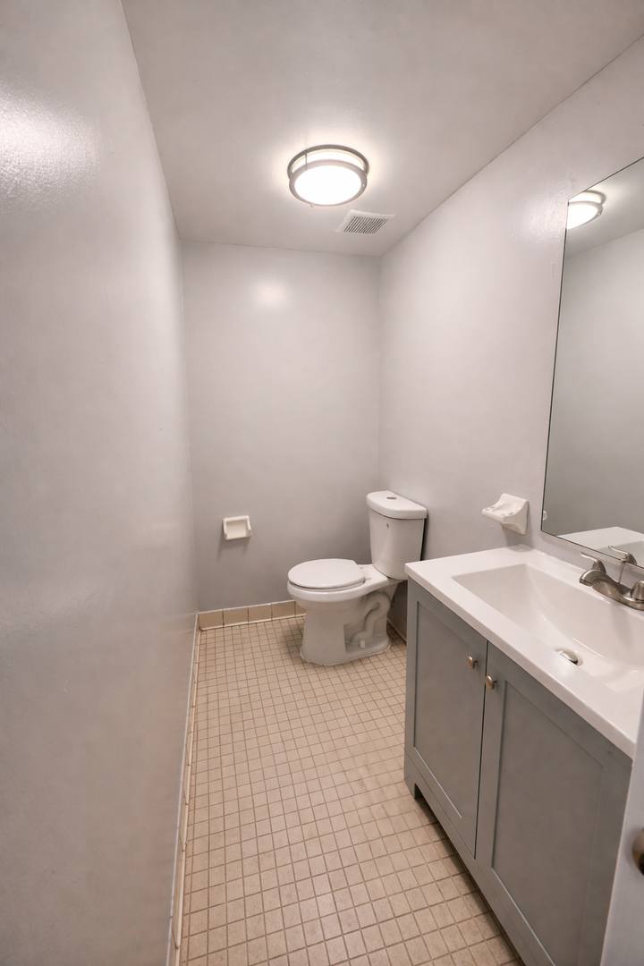 Apartment for rent at 600 Artisan St, Trenton, NJ 08618