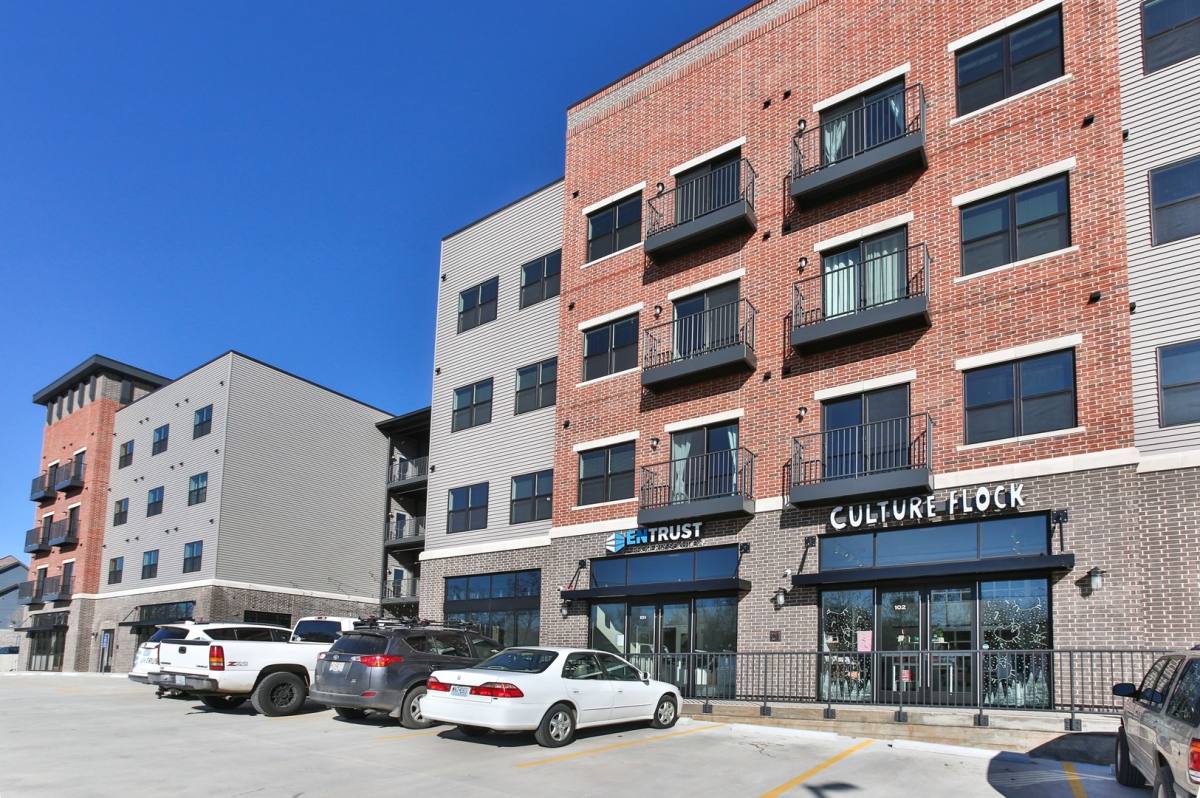 Apartment for rent at 3938 S Lone Pine Ave, Springfield, MO 65804