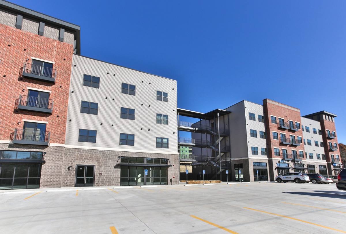 Apartment for rent at 3938 S Lone Pine Ave, Springfield, MO 65804
