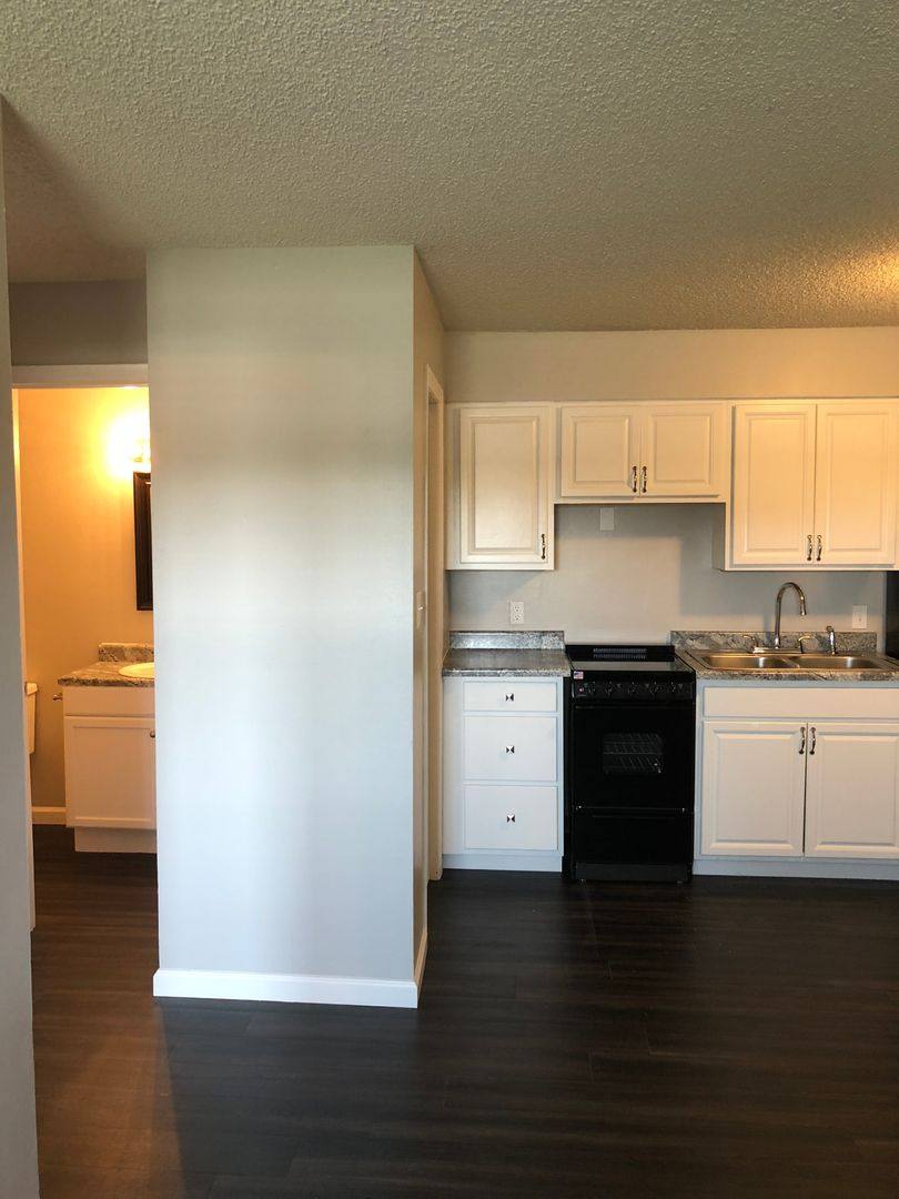 Apartment for rent at 2120 S Ingram Mill Rd, Springfield, MO 65804