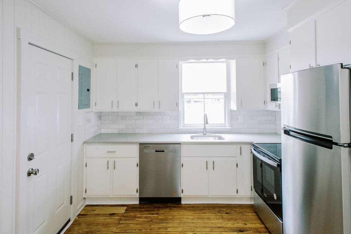 House for rent at 2426 Lincoln St, Savannah, GA 31401