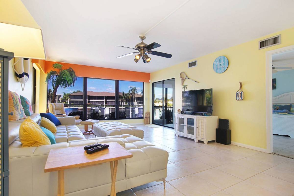 Apartment for rent at 4010 SE 20th Place, Cape Coral, FL 33904