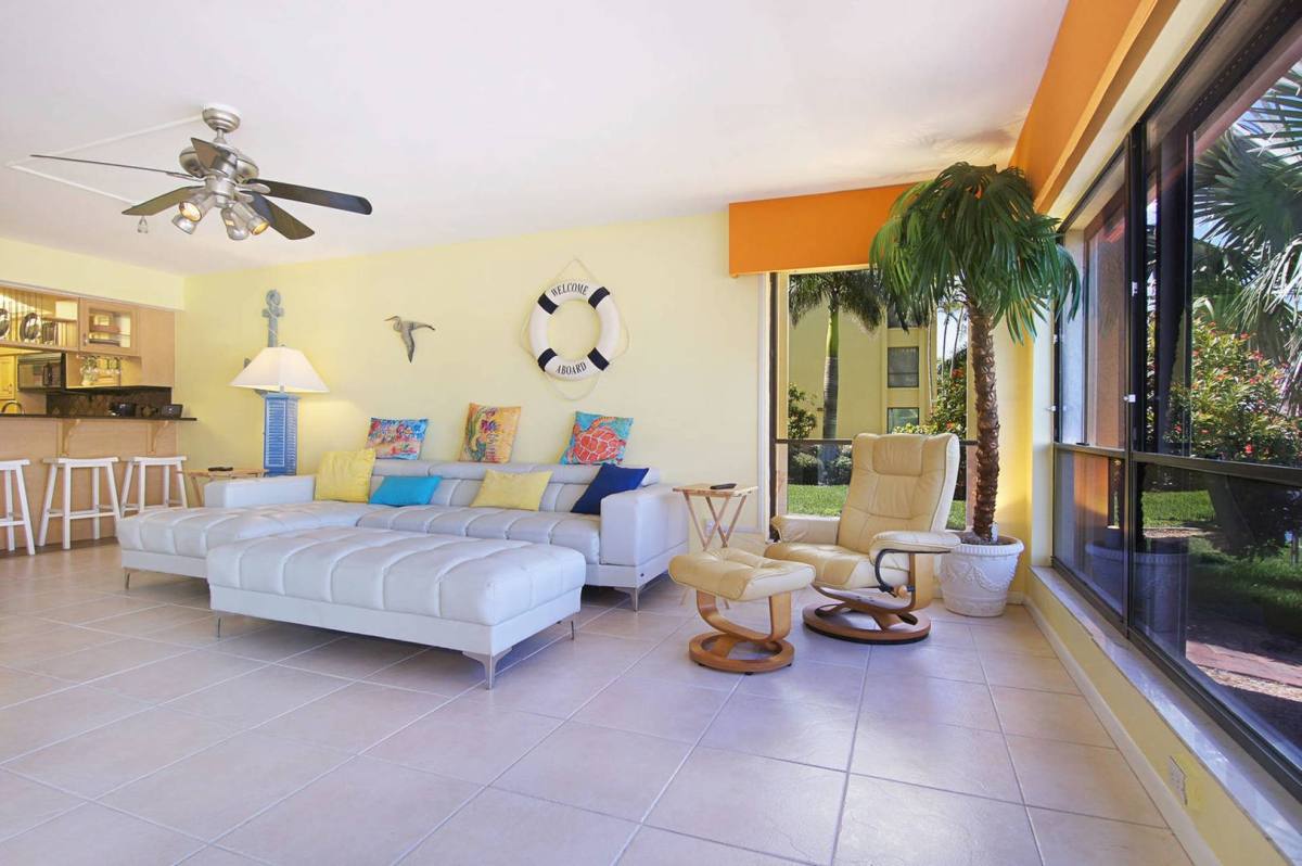 Apartment for rent at 4010 SE 20th Place, Cape Coral, FL 33904