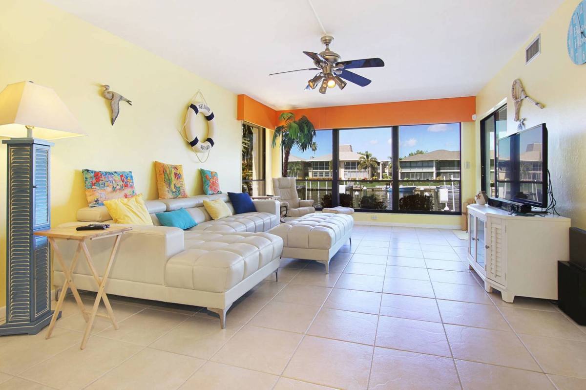 Apartment for rent at 4010 SE 20th Place, Cape Coral, FL 33904