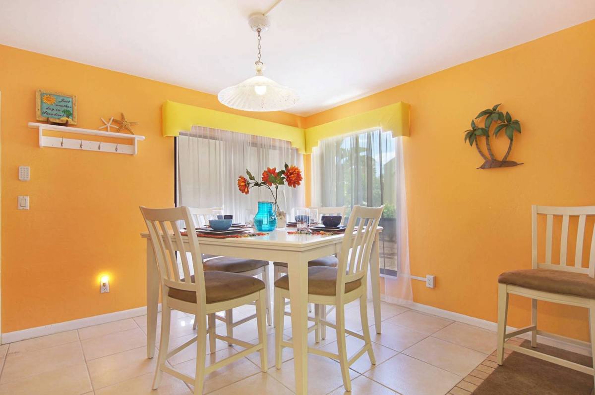 Apartment for rent at 4010 SE 20th Place, Cape Coral, FL 33904