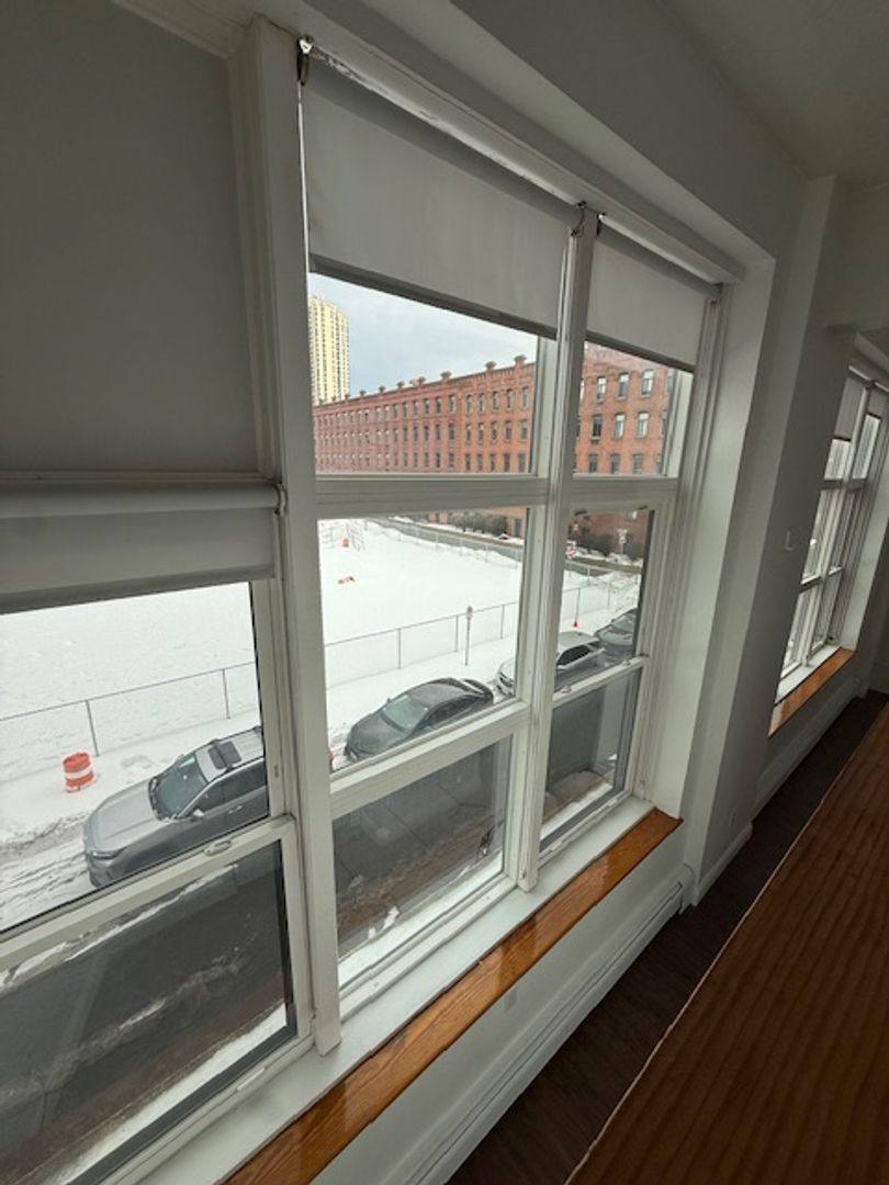 Apartment for rent at 11-15 Park St, Springfield, MA 01103