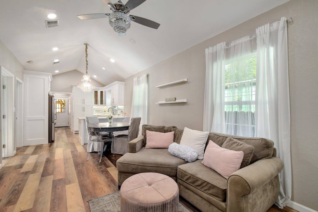 House for rent at 1006 Center St #1, San Antonio, TX 78202