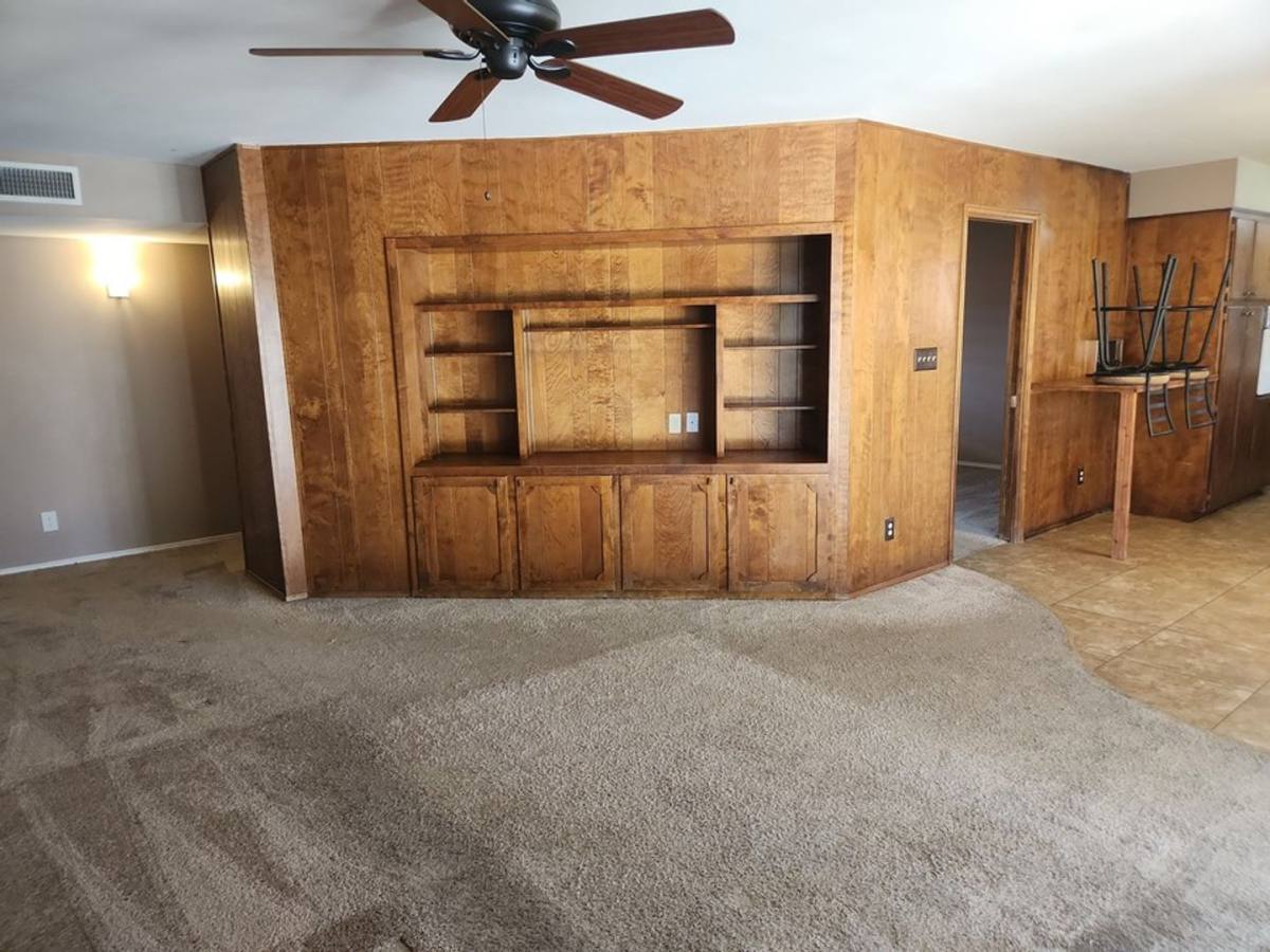 House for rent at 4330 W Royal Palm Rd, Glendale, AZ 85302