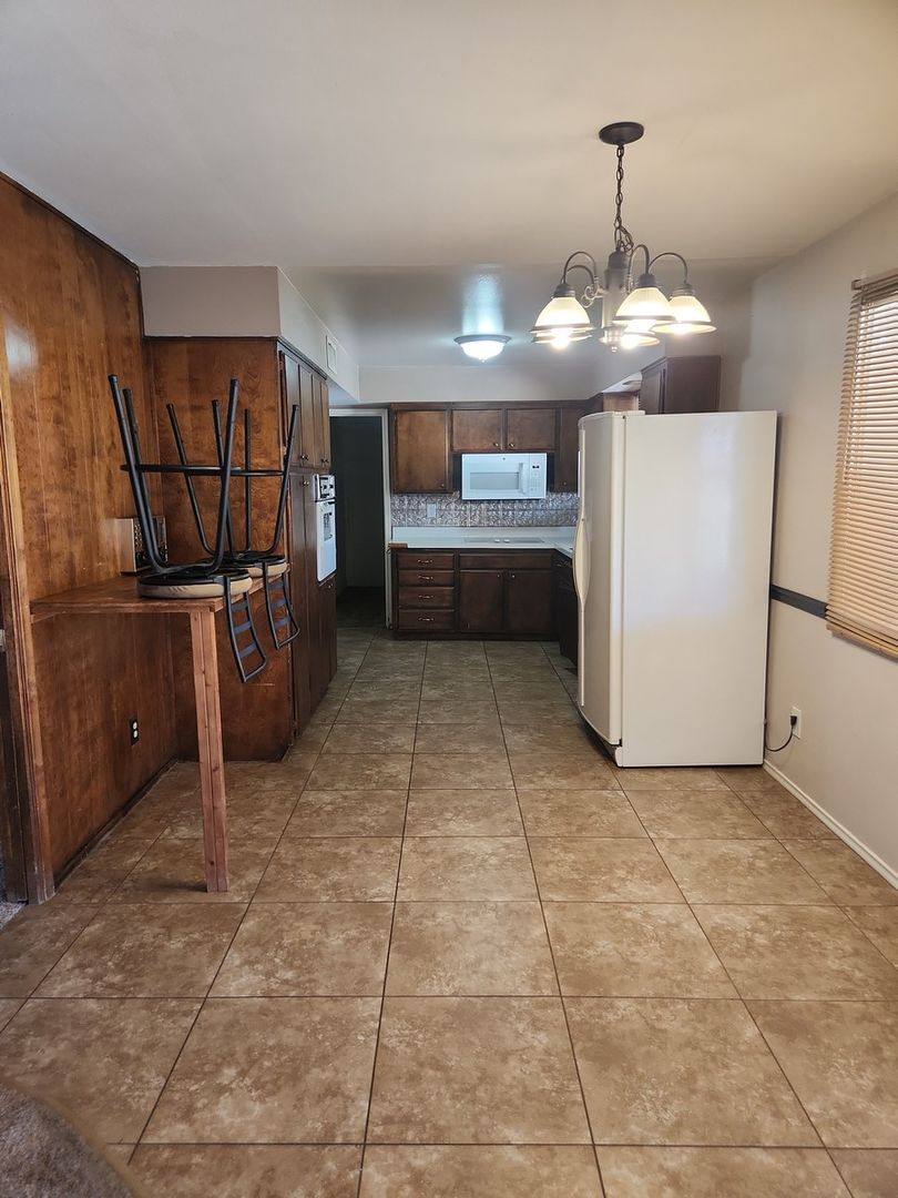 House for rent at 4330 W Royal Palm Rd, Glendale, AZ 85302