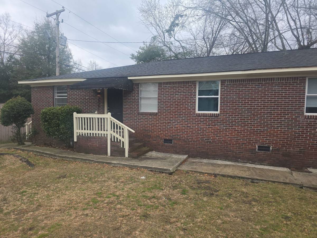 Apartment for rent at 3628 C Live Oak St, Columbia, SC 29205