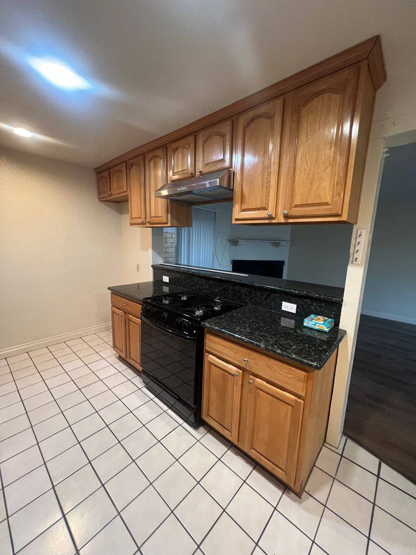 Apartment for rent at 509 Delaware St, Huntington Beach, CA 92648