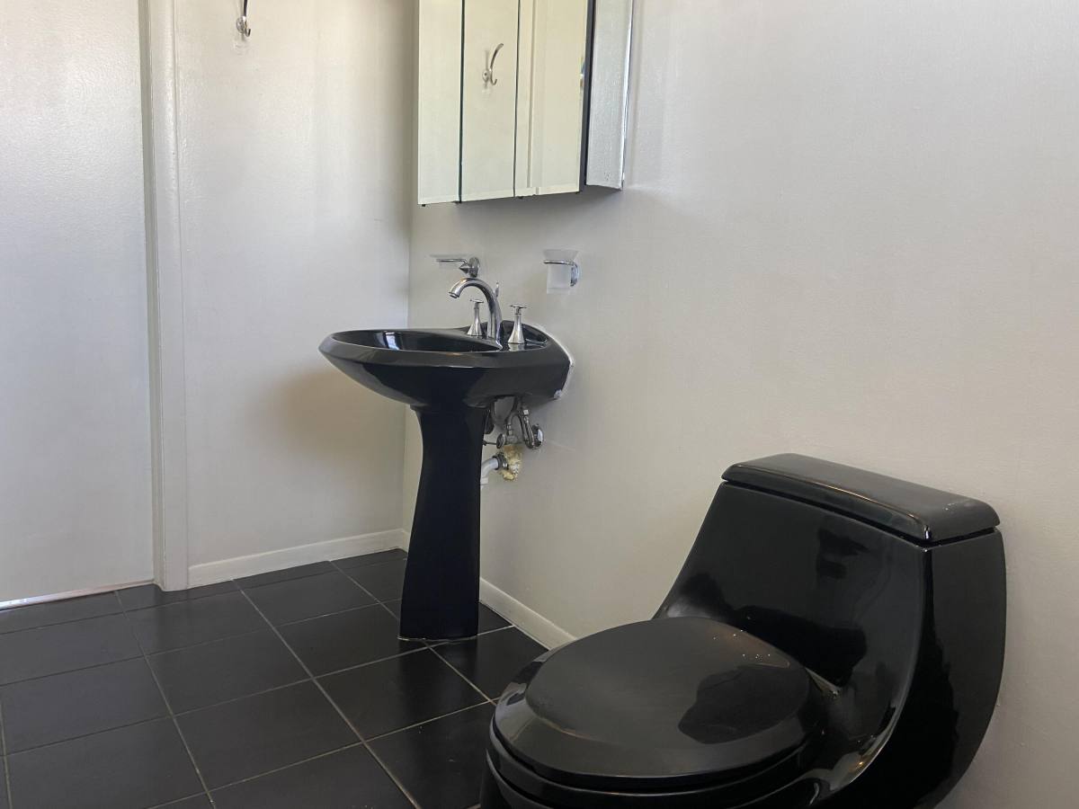 Apartment for rent at 4500 N Flagler Dr #4500B16, West Palm Beach, FL 33407