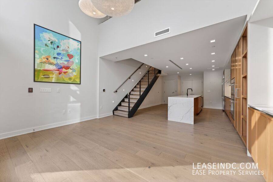 Townhouse for rent at 1332 8th St NW, Washington, DC 20001