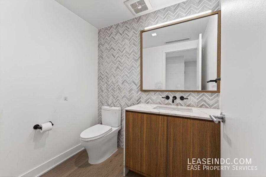 Townhouse for rent at 1332 8th St NW, Washington, DC 20001