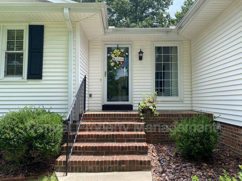 House for rent at 4724 Coach Hill Dr, Greenville, SC 29615
