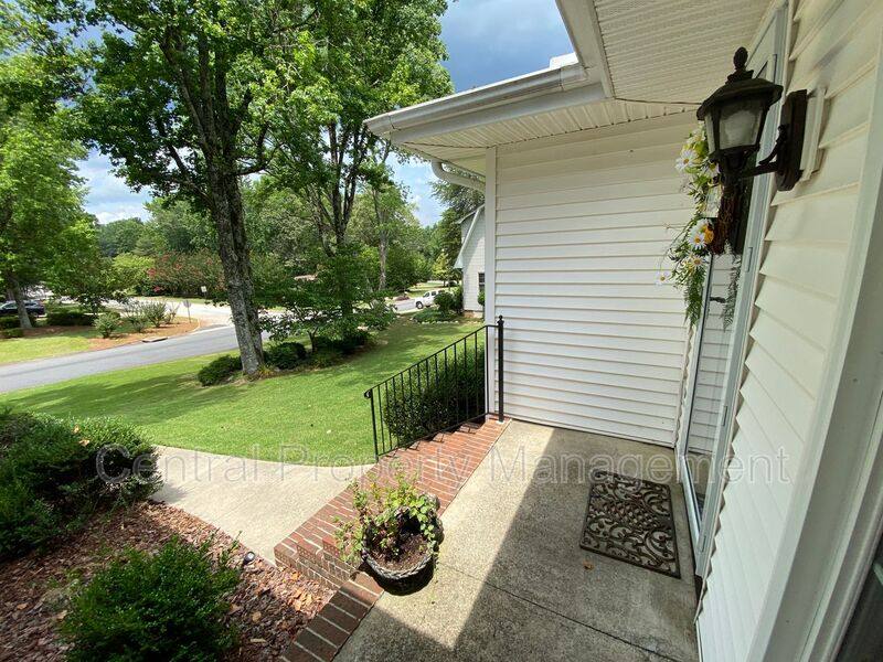 House for rent at 4724 Coach Hill Dr, Greenville, SC 29615