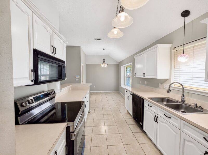 House for rent at 7601 King Arthur Rd, Frisco, TX 75035