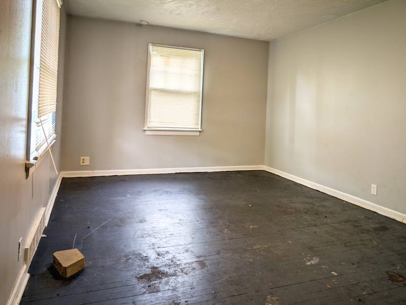 House for rent at 7470 Sharon Dr, Saint Louis, MO 63136