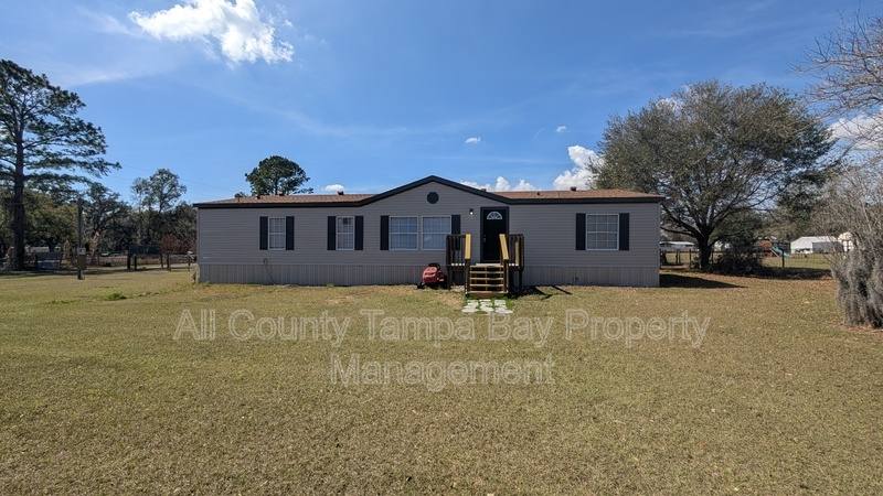House for rent at 3753 Oakwood Dr, Wesley Chapel, FL 33543