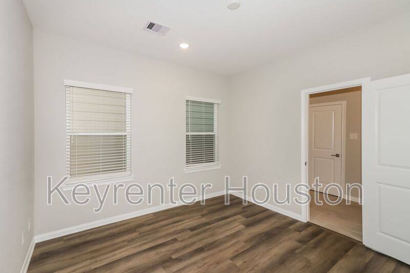 House for rent at 9910 Clark Rd #B, Houston, TX 77076