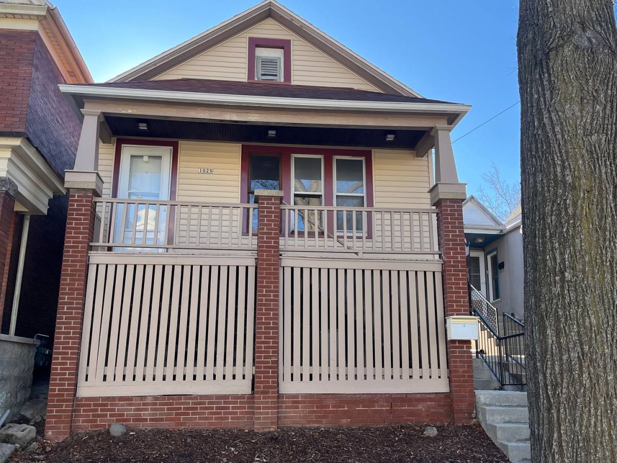 House for rent at 1025 E Land Place, Milwaukee, WI 53202