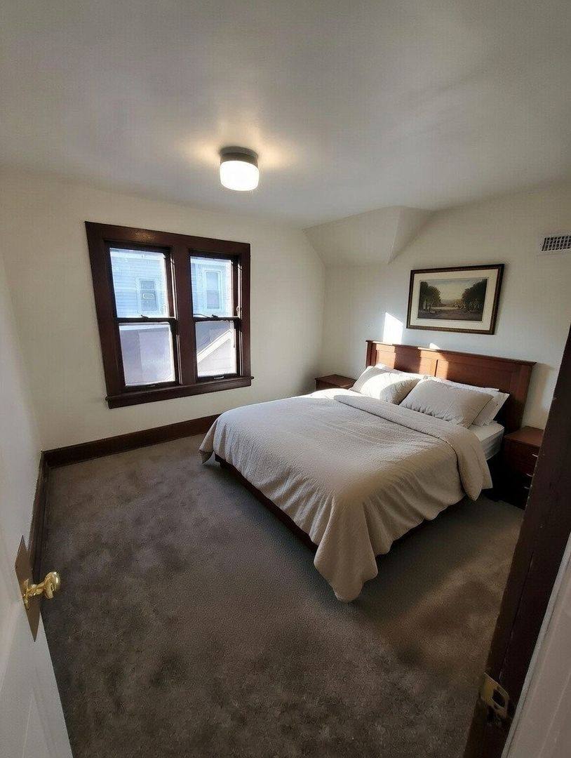 House for rent at 1025 E Land Place, Milwaukee, WI 53202