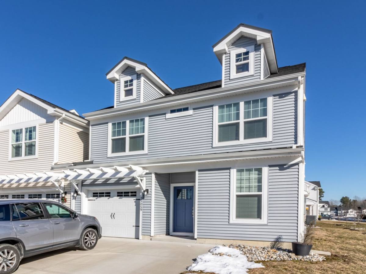Townhouse for rent at 35059 Dundee St, Frankford, DE 19945