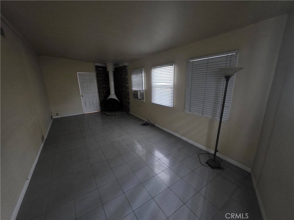 Apartment for rent at 25 E San Marino Ave #25, Alhambra, CA 91801