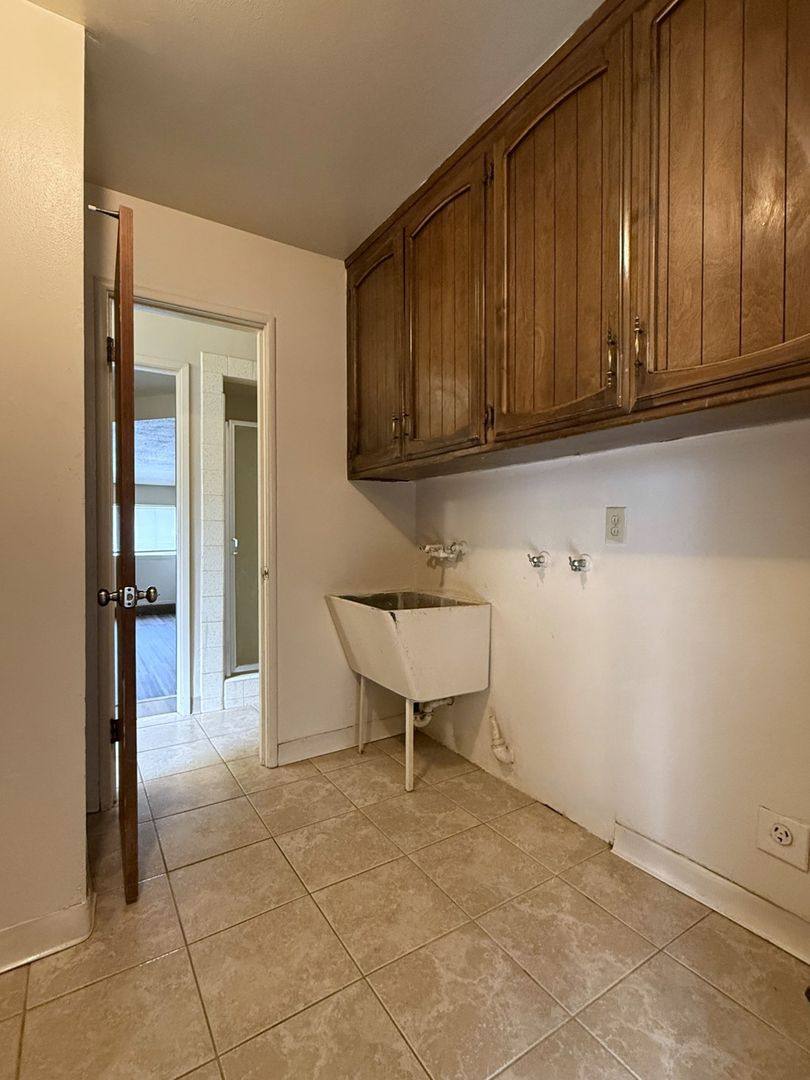 House for rent at 2644 8th Ave, Merced, CA 95340