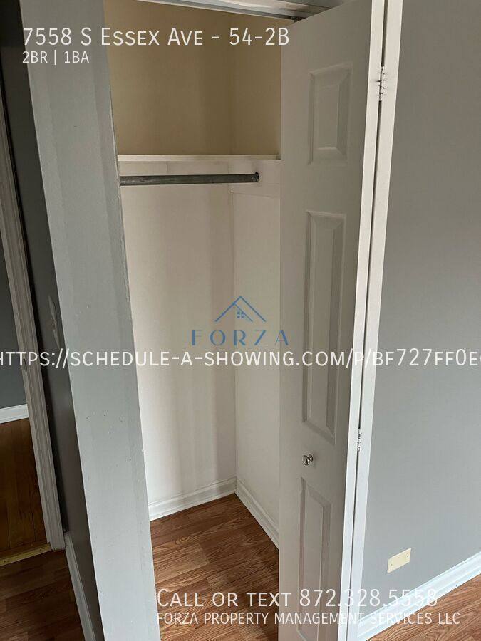 Apartment for rent at 7554 S Essex Ave #54-1B, Chicago, IL 60649