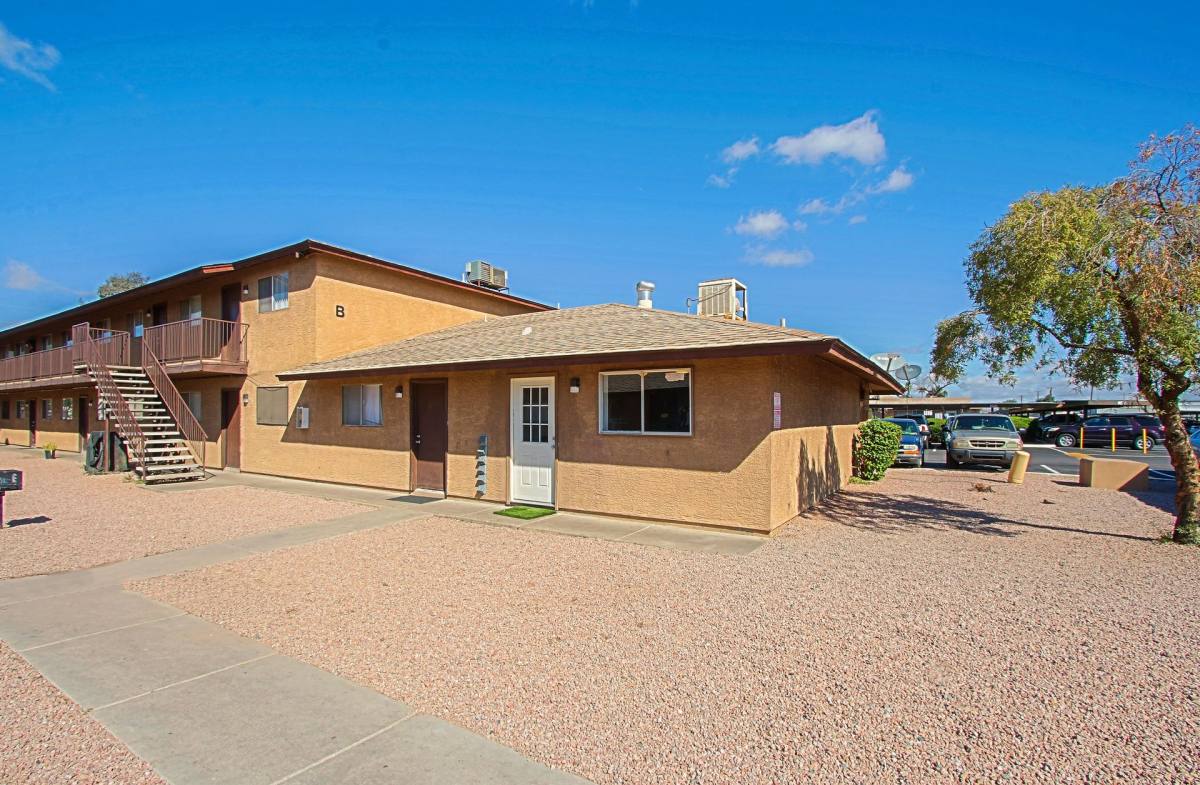 Apartment for rent at 16437 N 31st St, Phoenix, AZ 85032