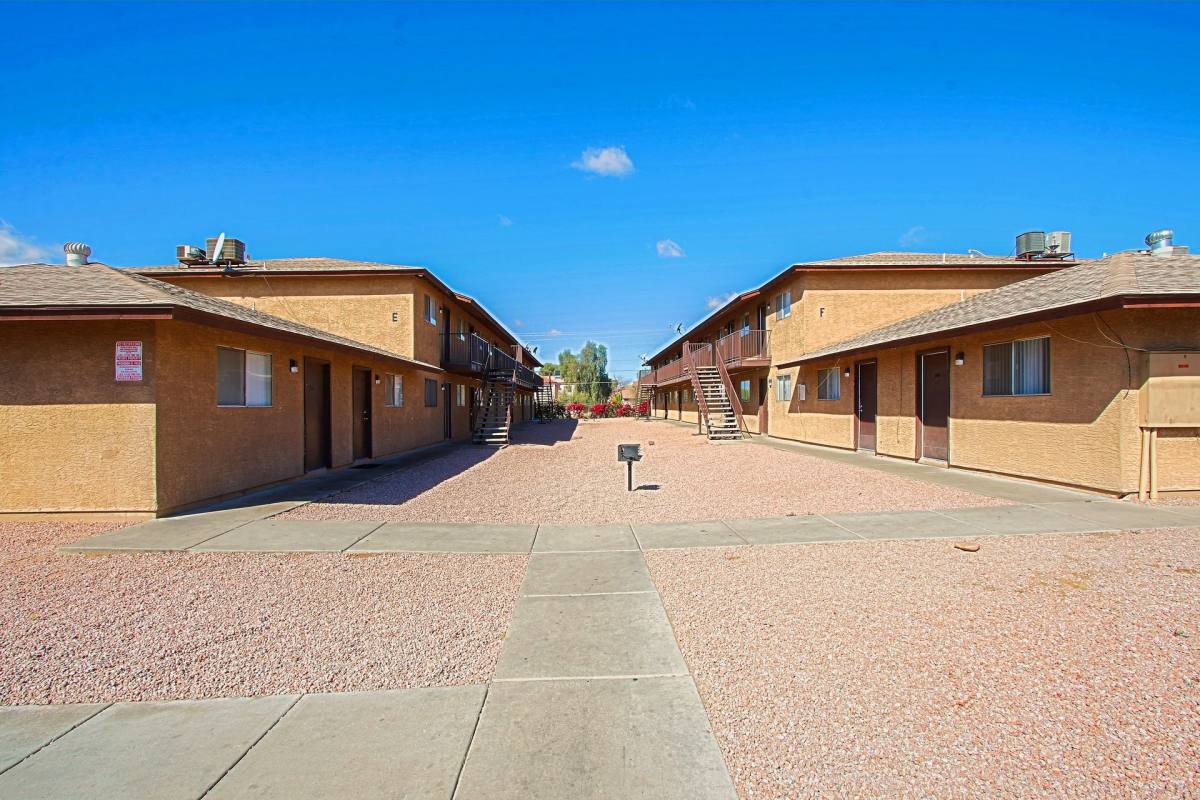 Apartment for rent at 16437 N 31st St, Phoenix, AZ 85032