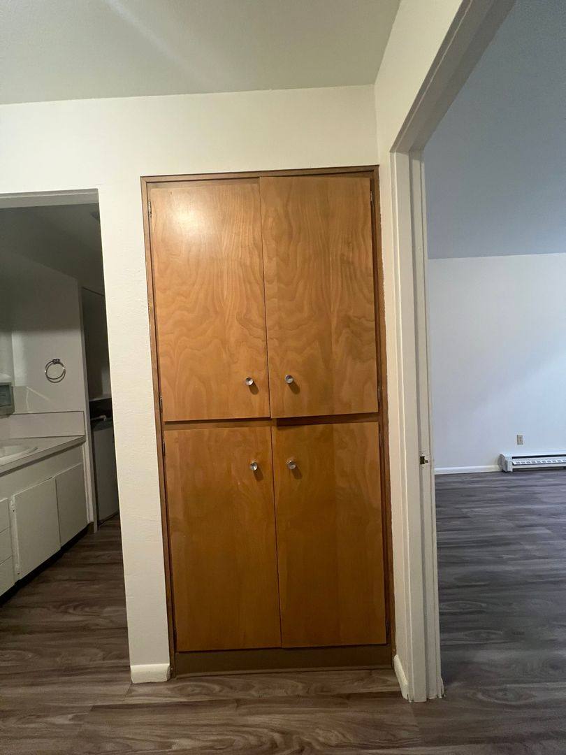 Apartment for rent at 1744 Park Ave NE, Salem, OR 97301