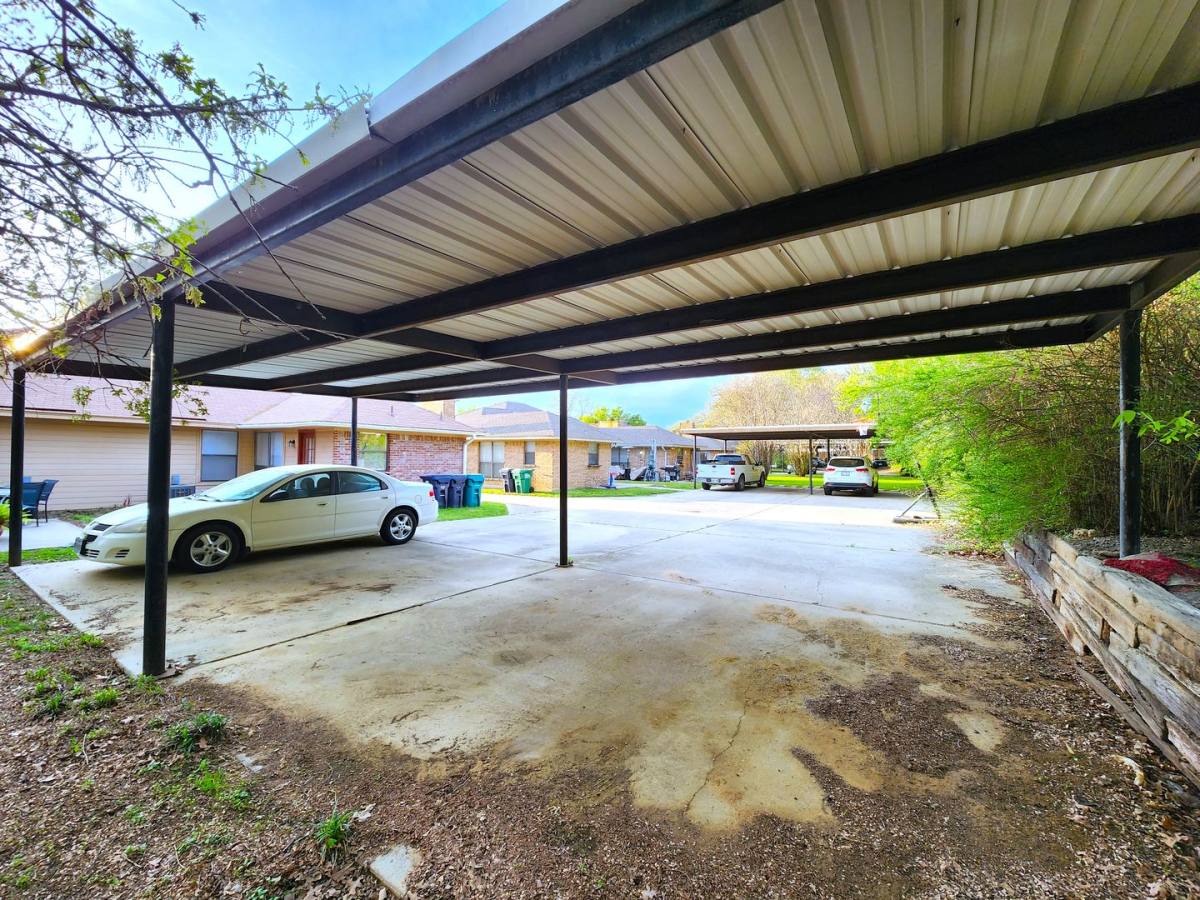 Townhouse for rent at 2202 Bolivar St, Denton, TX 76201