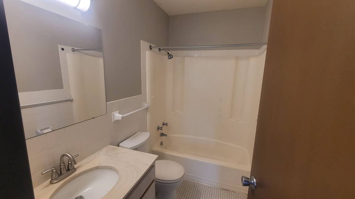 Apartment for rent at 405 River St S, Delano, MN 55328