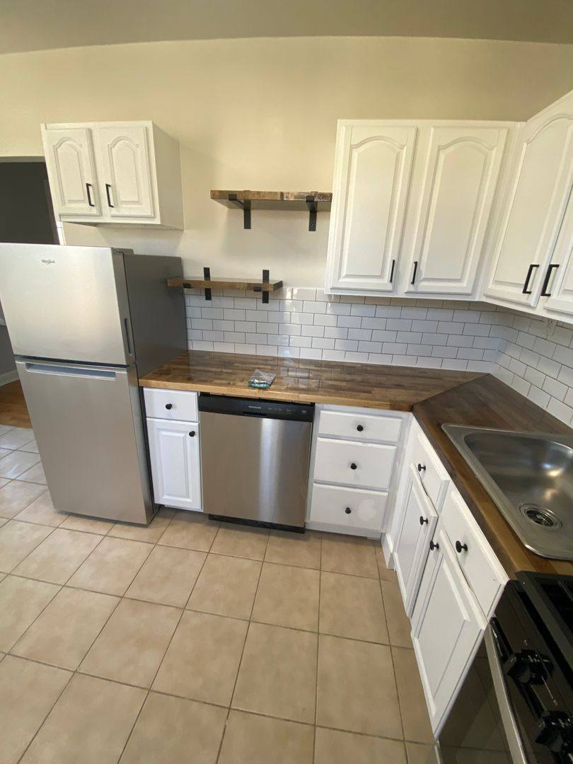 Apartment for rent at 304 Hillside Ave, Nutley, NJ 07110