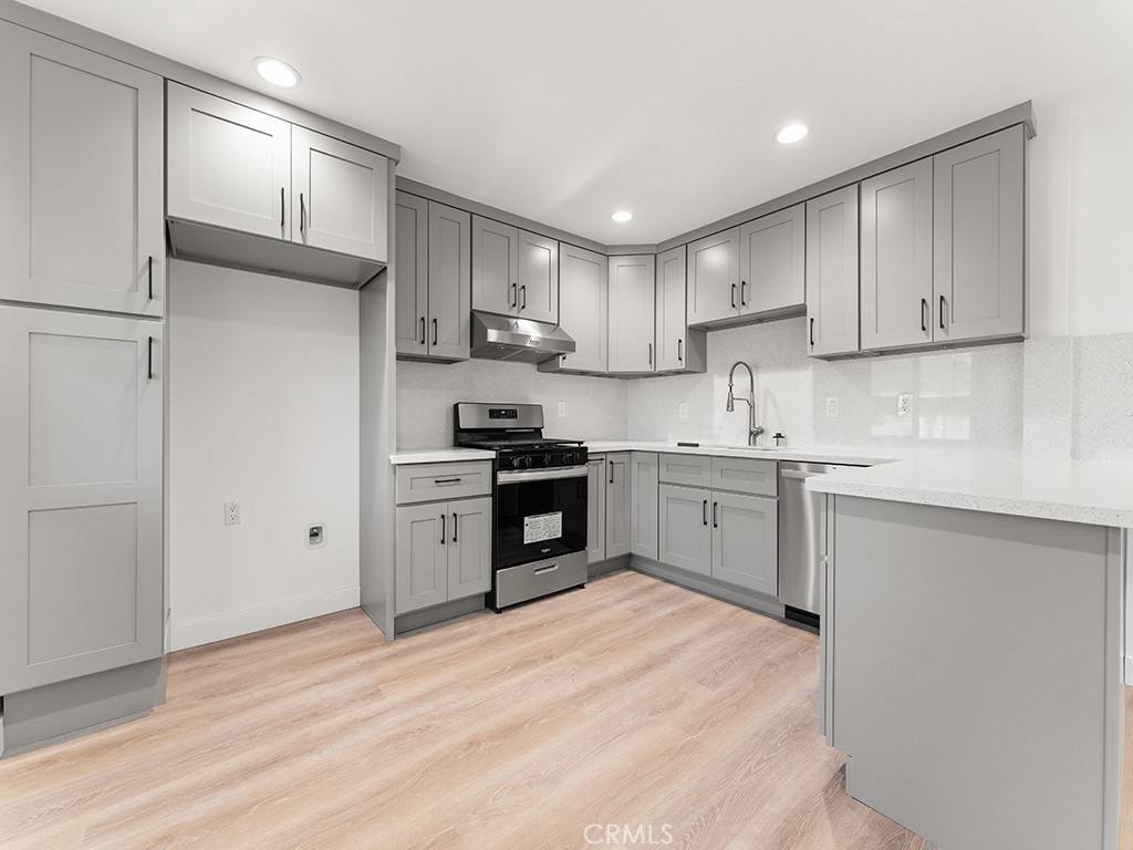 Apartment for rent at 308 S Laurel St #308C, Santa Ana, CA 92704
