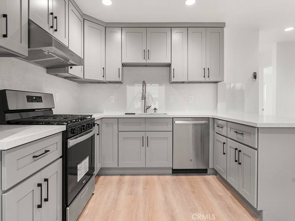 Apartment for rent at 308 S Laurel St #308C, Santa Ana, CA 92704